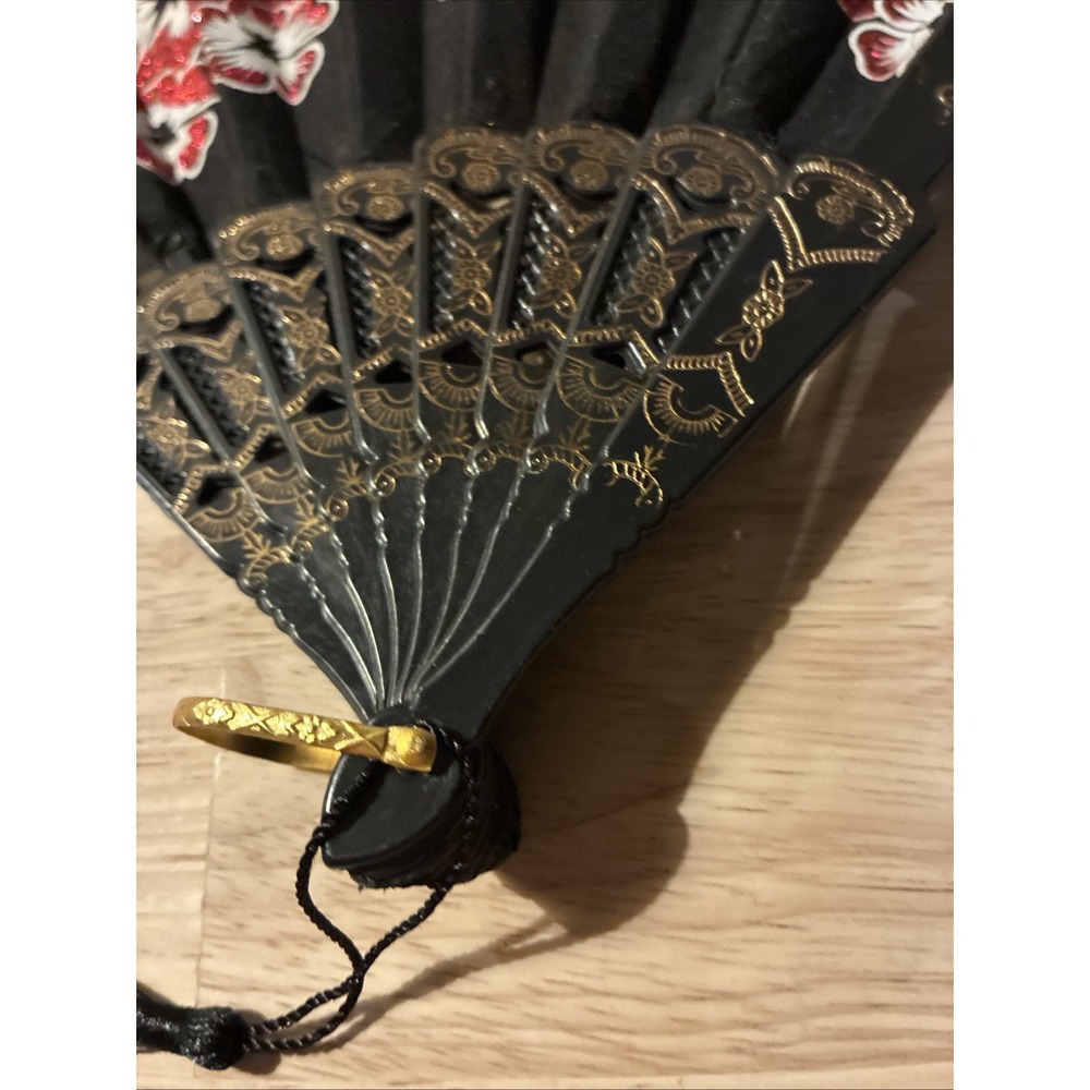 Vintage Fan Black With Floral And Gold Accent (3) - Picture 4 of 11